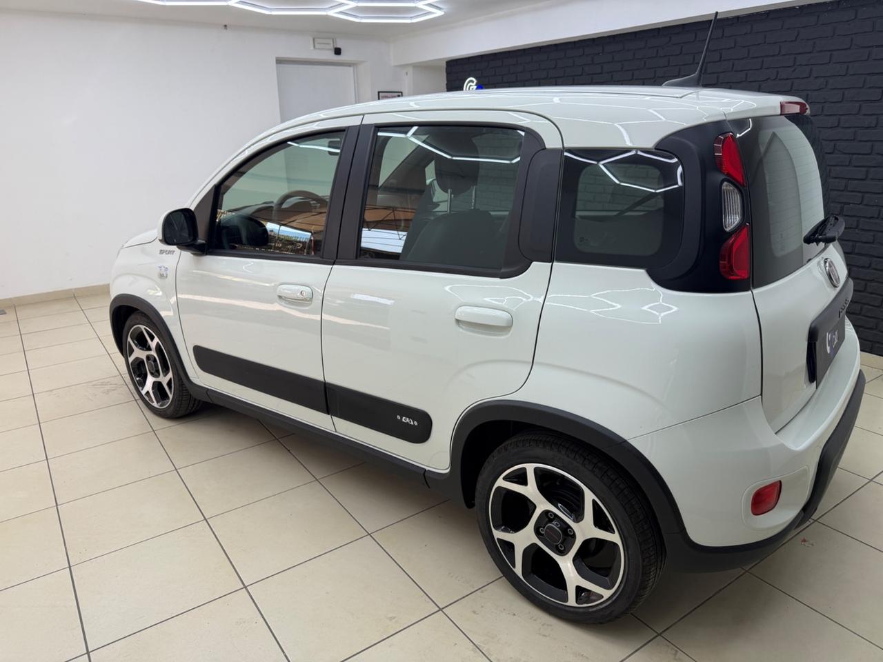 Fiat Panda 1.0 Hybrid SPORT ITA