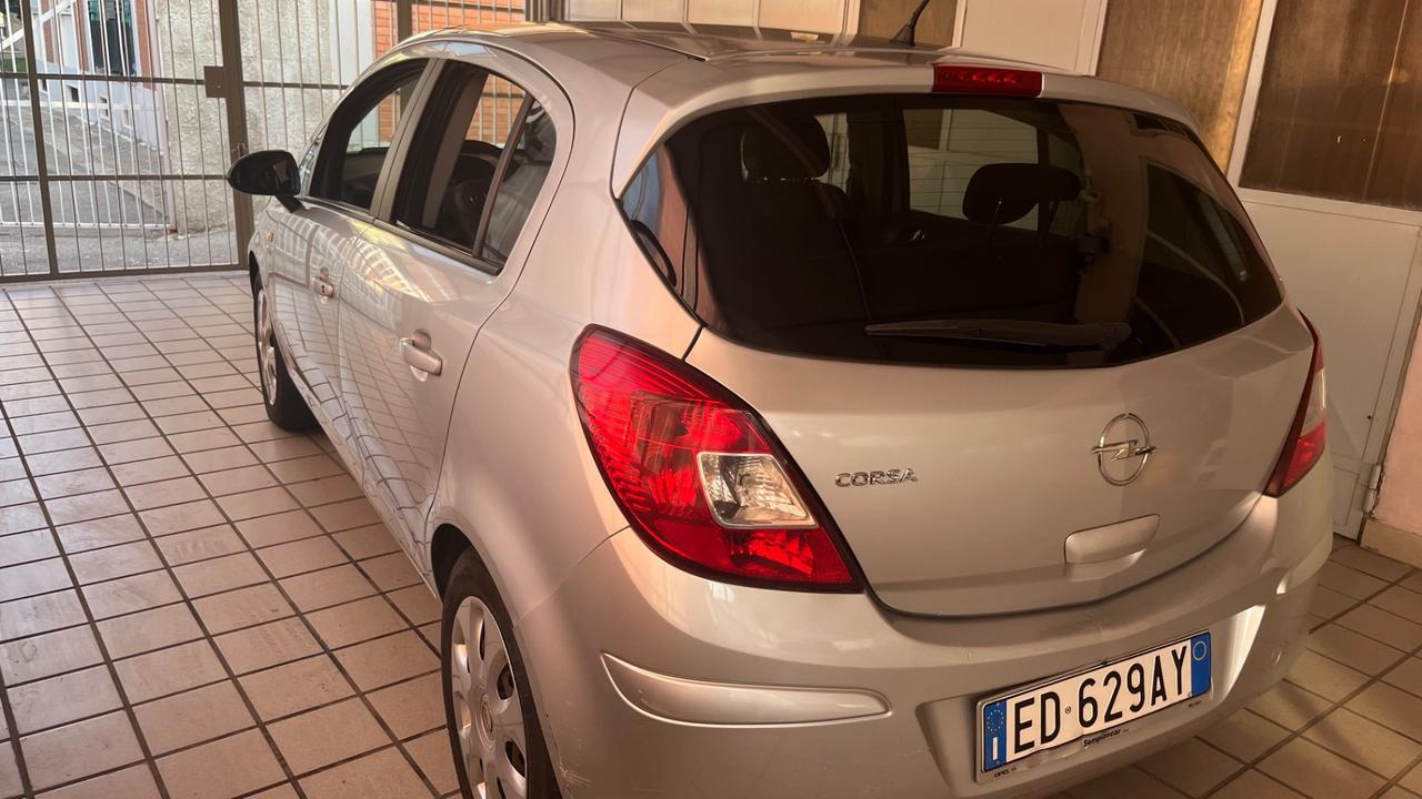 Opel Corsa 1.2 80CV 5 porte GPL-TECH Club
