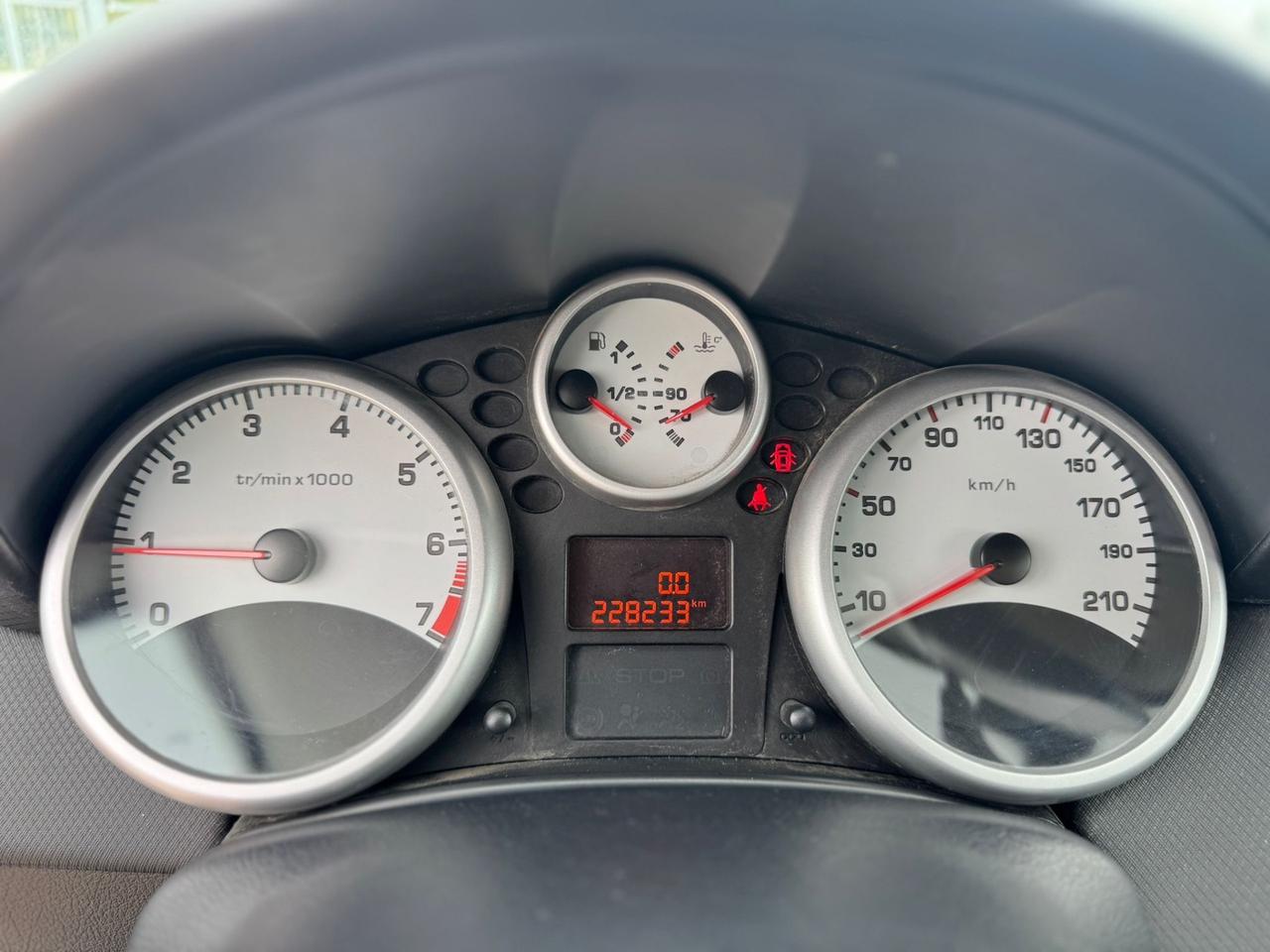 Peugeot 207 1.4 8V 75CV 5p. Energie Sport ECO GPL