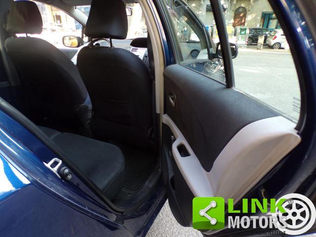TOYOTA Yaris 1.4 D-4D 5 porte Solo PER NEOPATENTATI!