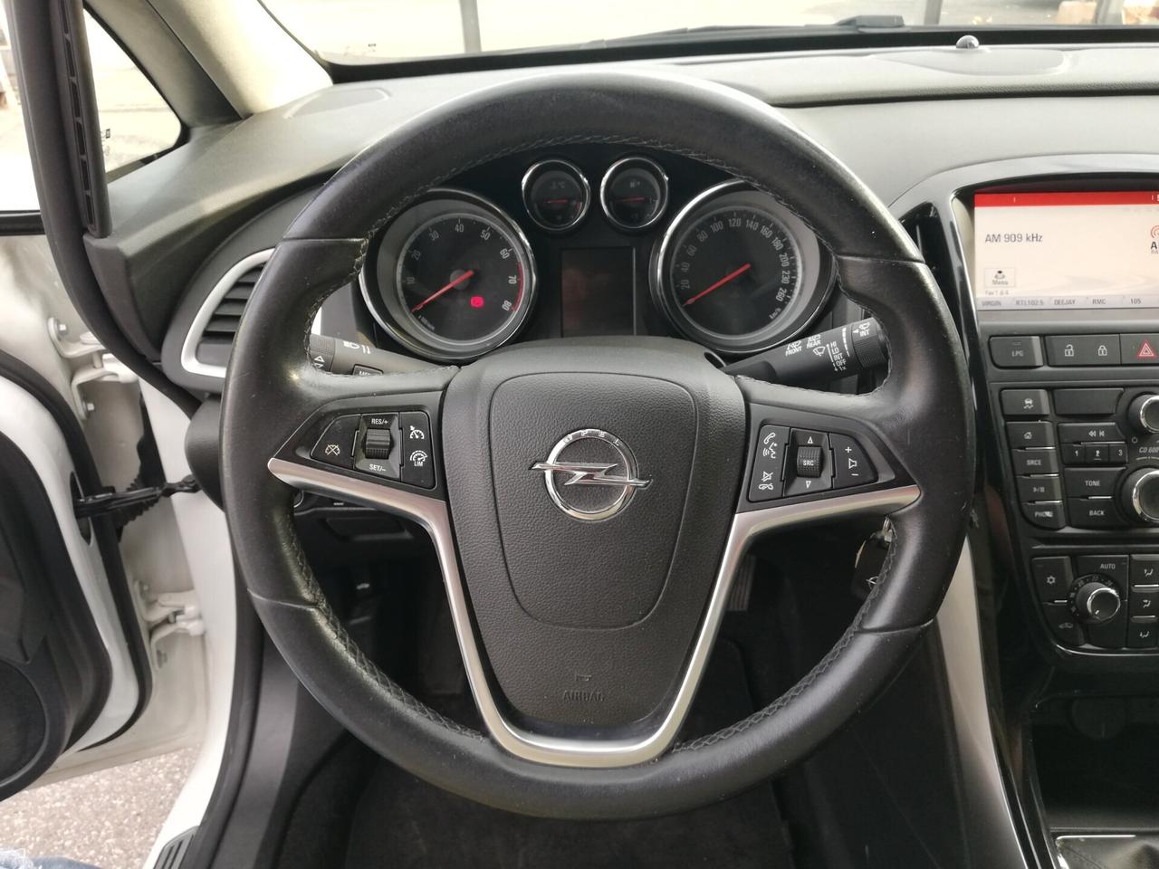 Opel Astra 1.4 Turbo 140CV 5 porte GPL Tech Cosmo