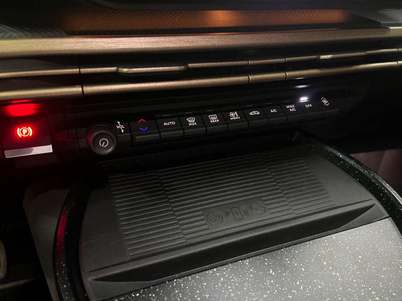 Lancia Ypsilon Hybrid e-DCT Edizione Cassina