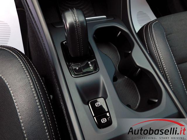 VOLVO XC40 2.0T4 190CV GEARTRONIC MOMENTUM AUTOMATICA