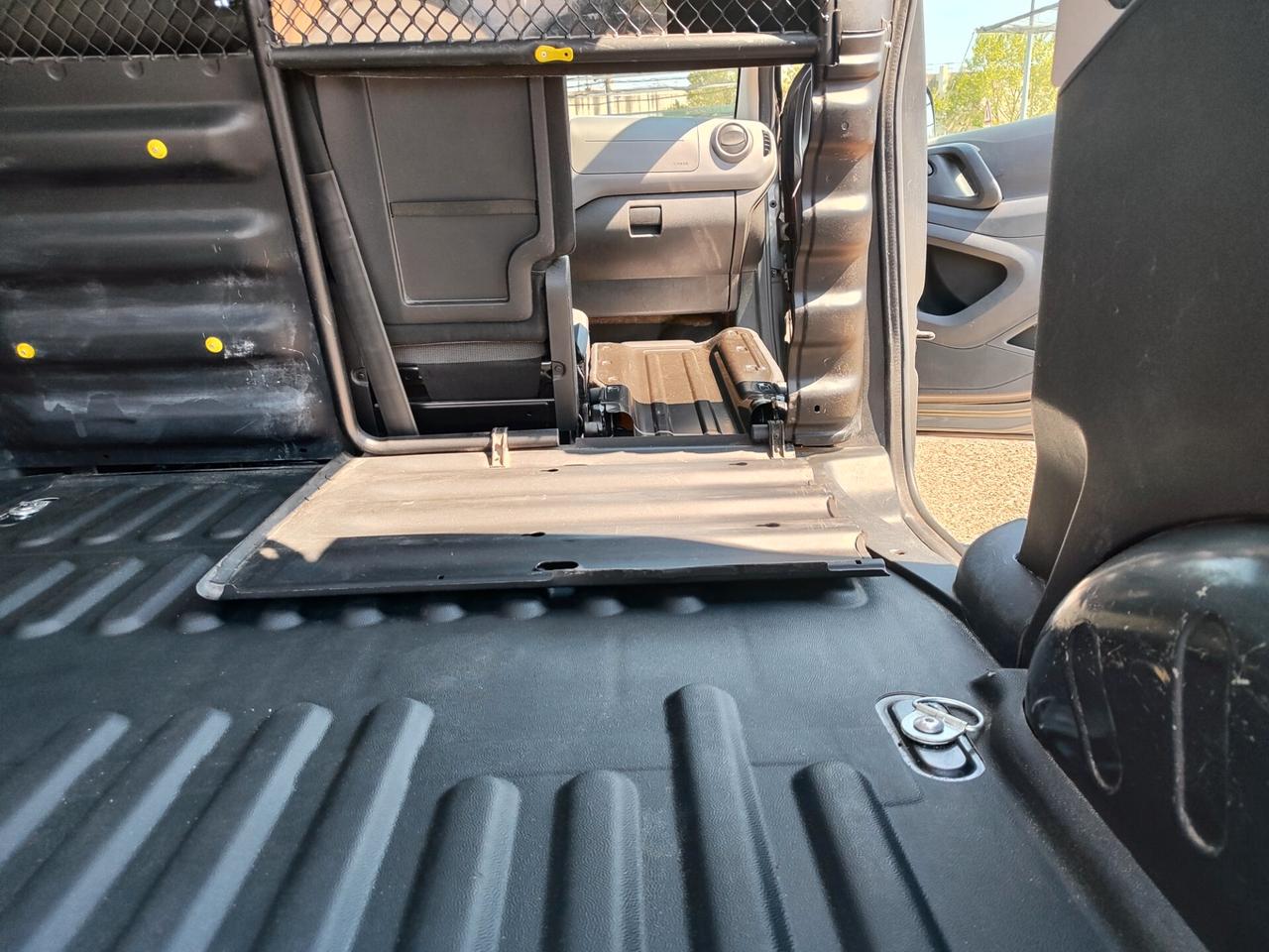 Peugeot Partner 1.6 bluehdi Euro 6 - Autom. - 3 posti