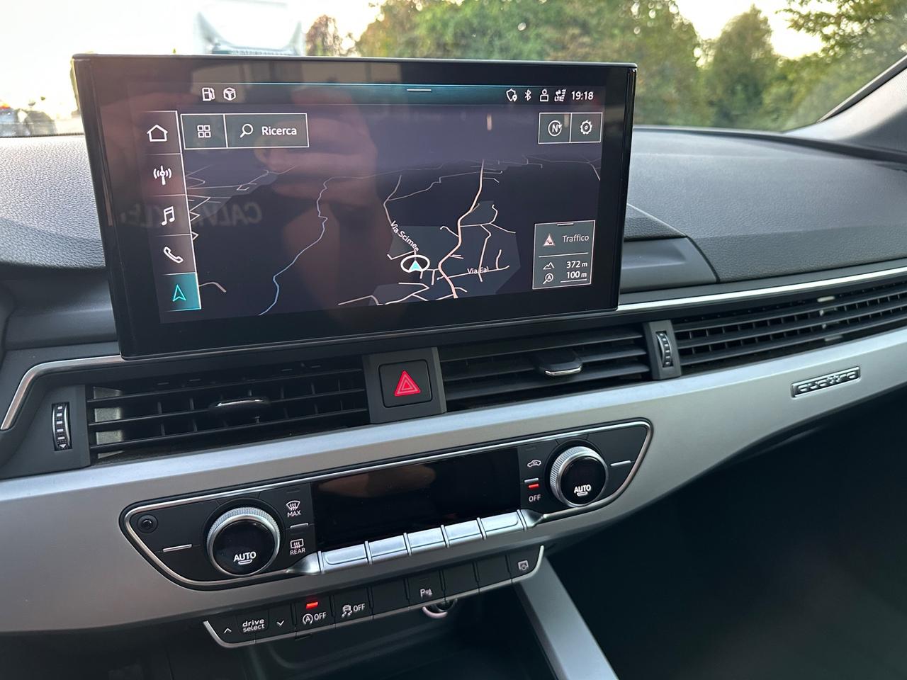 Audi A4 Avant 40 TDI quattro S tronic Business Advanced