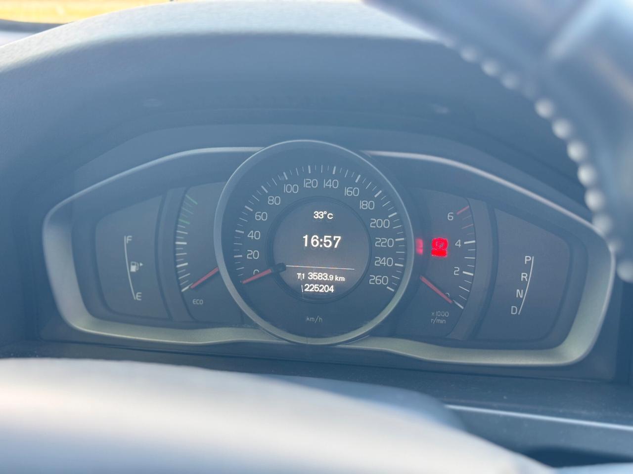 Volvo V60 D2 Geartronic Summum