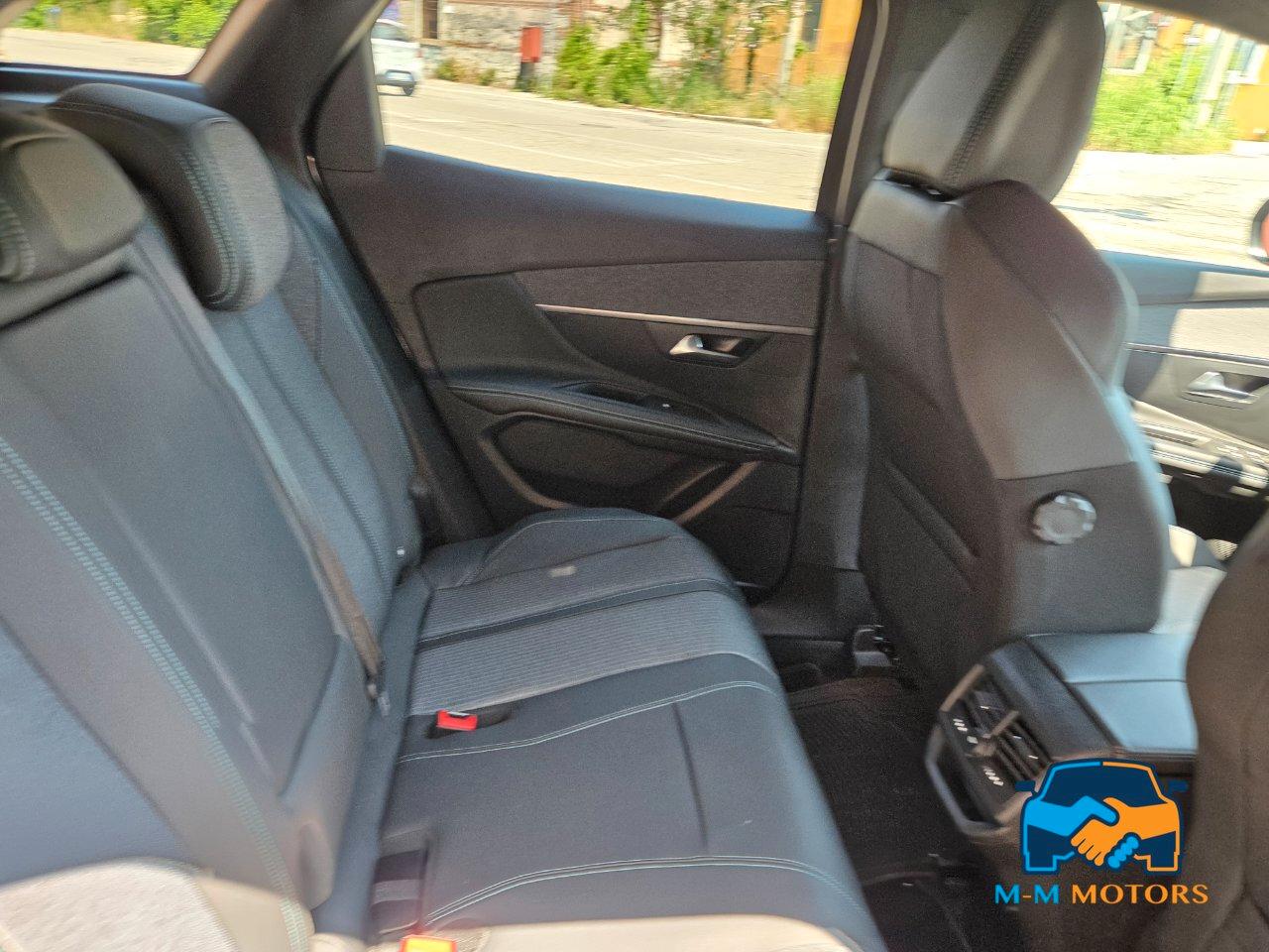 Peugeot 3008 3008 1.6 hybrid phev Allure 225cv e-eat8