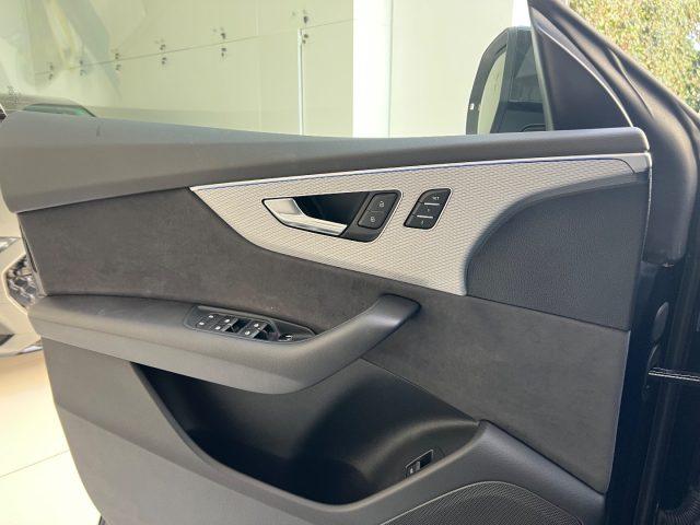 AUDI Q8 SUV 50 TDI 286 CV quattro tiptronic S line edition