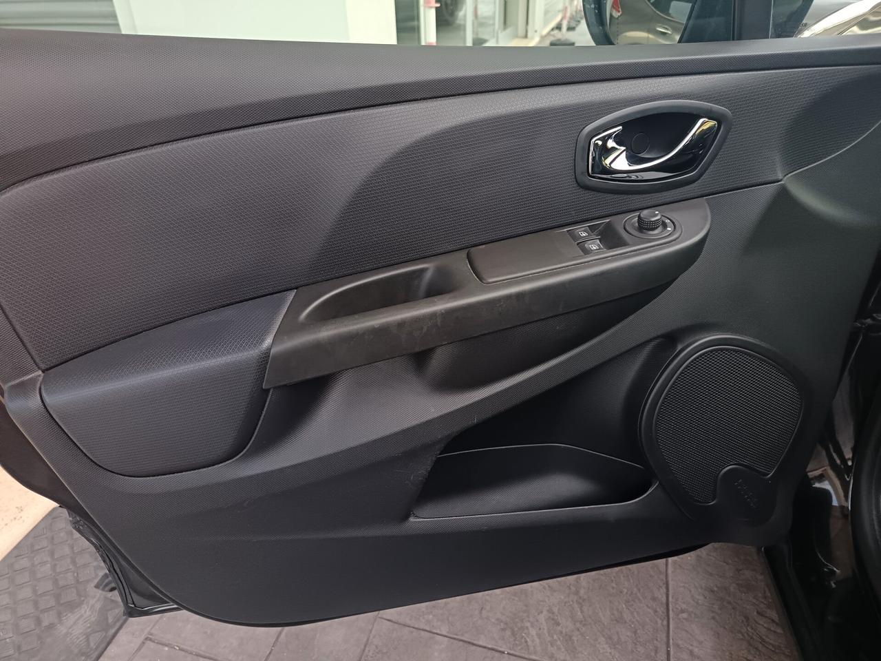 Renault Clio 1.5 dCi 8V 90CV 5 porte Costume National