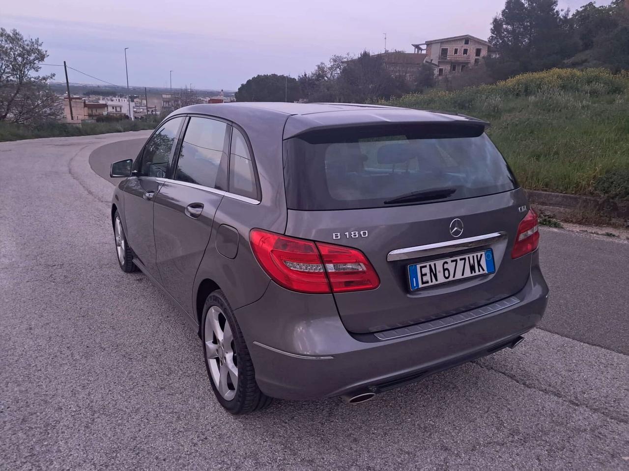 Mercedes-benz B 180 CDI BlueEFFICIENCY Premium