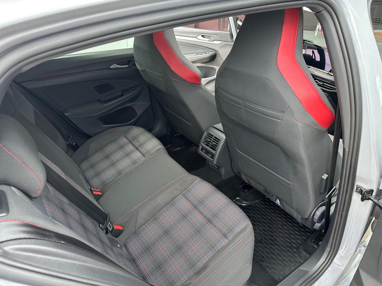 Volkswagen Golf GTI 2.0 TSI DSG Clubsport 45