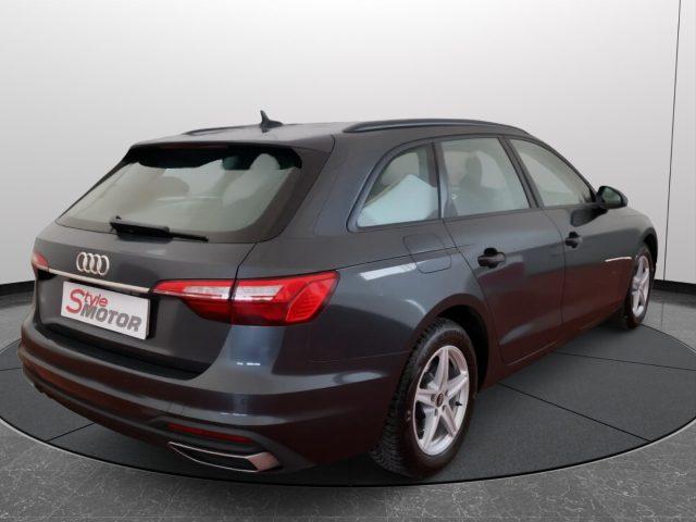 AUDI A4 Avant 30 TDI/136 CV S tronic Business