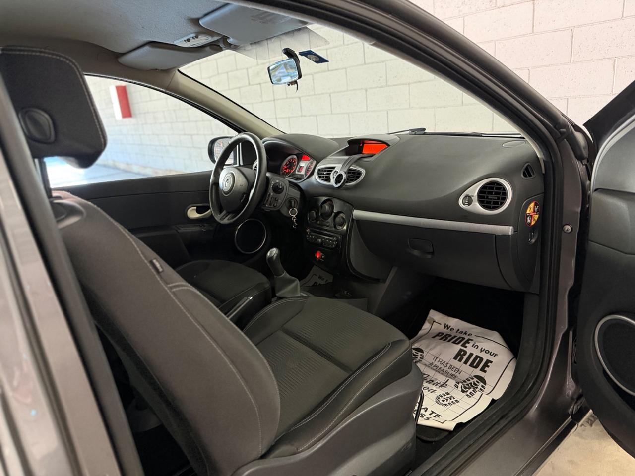 Renault Clio 1.2 16V 3 porte Dynamique