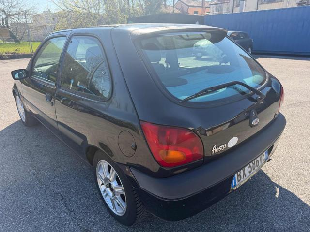 FORD Fiesta 1.2i 16V cat 3p Four senza nessun lavoro da fare