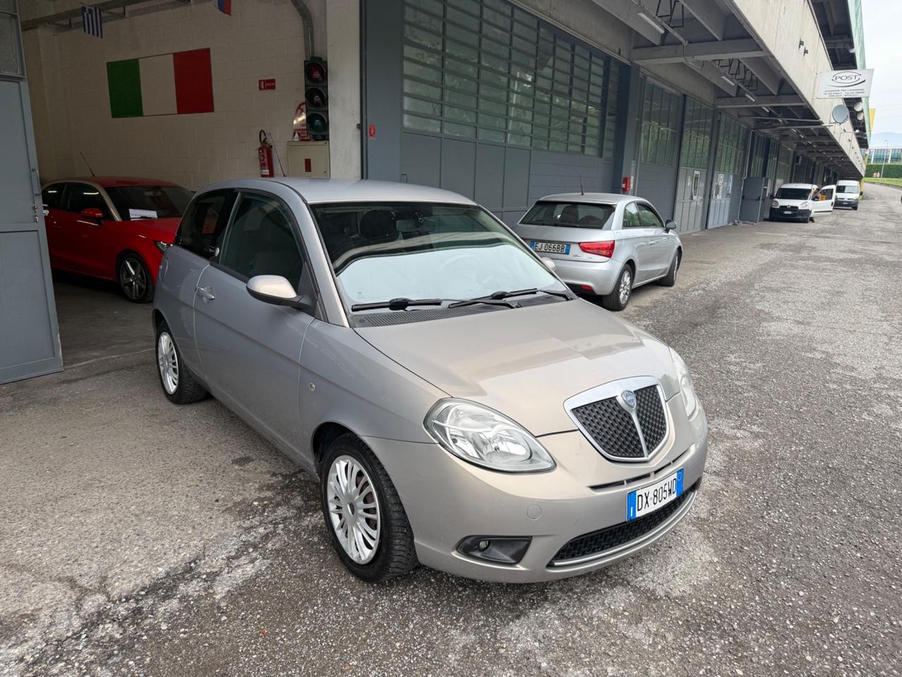 Lancia Ypsilon 1.4 Platino Ecochic GPL