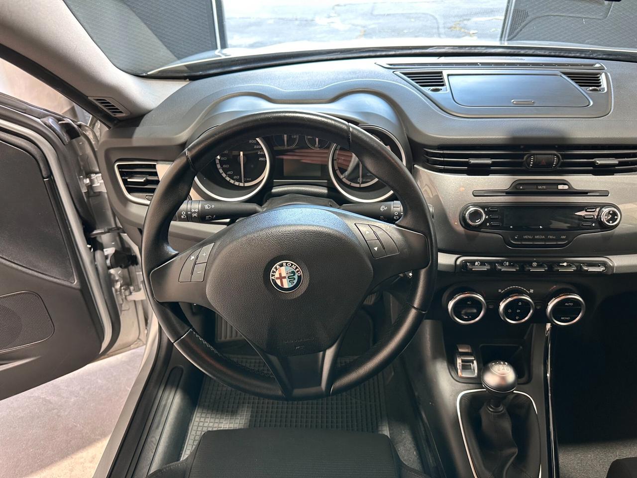 Alfa Romeo Giulietta 2.0 JTDm-2 140 CV Distinctive