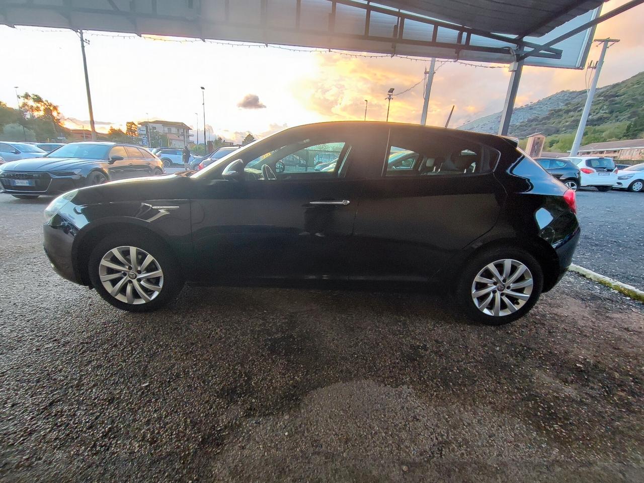 Alfa Romeo Giulietta 1.4 Turbo 120 CV GPL Super