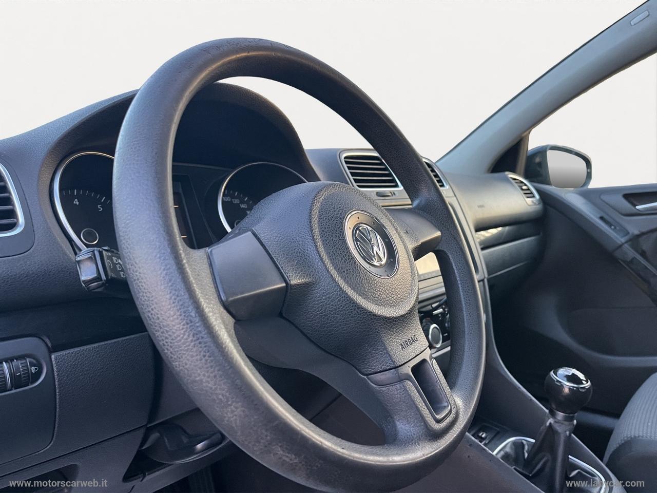 VOLKSWAGEN Golf 1.6 5p. Comfortline