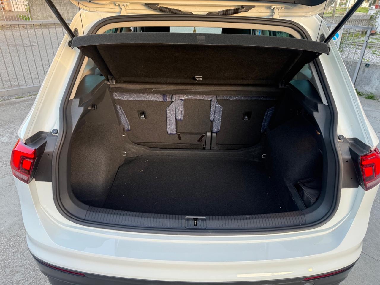 Volkswagen Tiguan 1.6 TDI KM CERTIFICATI 88800 NEW