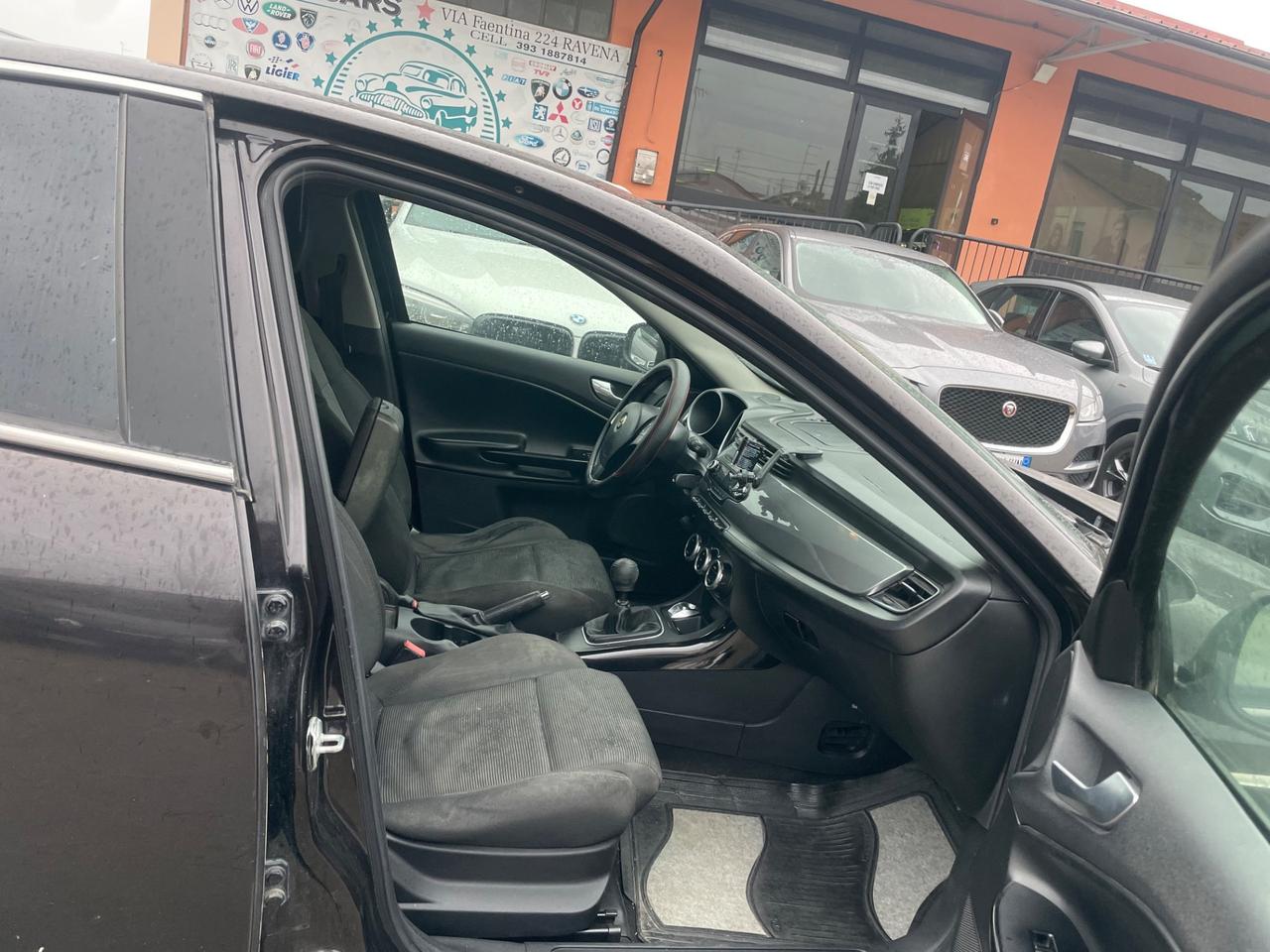 Alfa Romeo Giulietta 2.0 JTDm-2 140 CV Distinctive