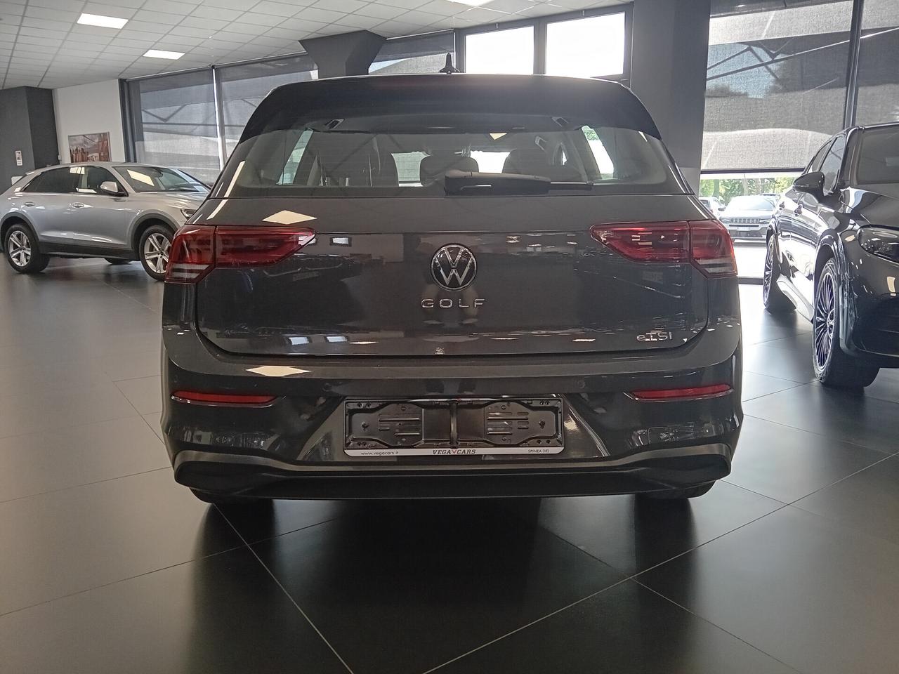 Volkswagen Golf 1.0 eTSI EVO DSG Life