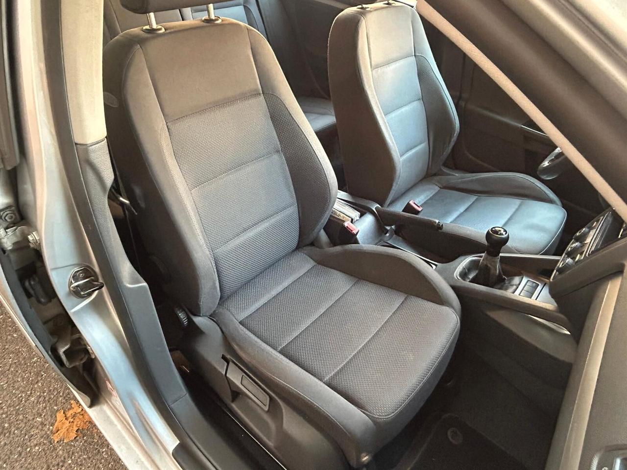 Volkswagen Golf 5p 1.6 fsi - ANCHE PER NEOPATENTATI