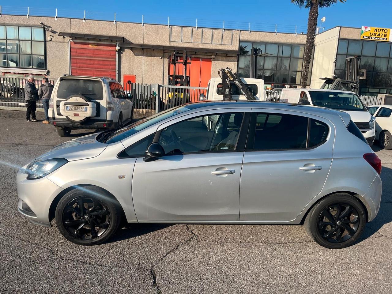 Opel Corsa 1.2 5 porte **NEOPATENTATI**