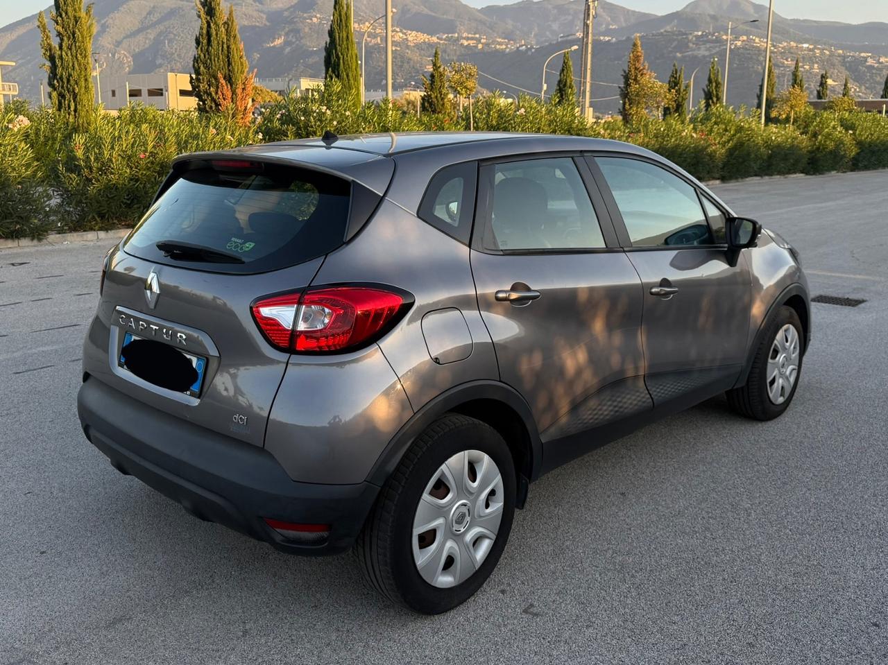 Renault Captur 1.5 Diesel 90CV 12 mesi di garanzia