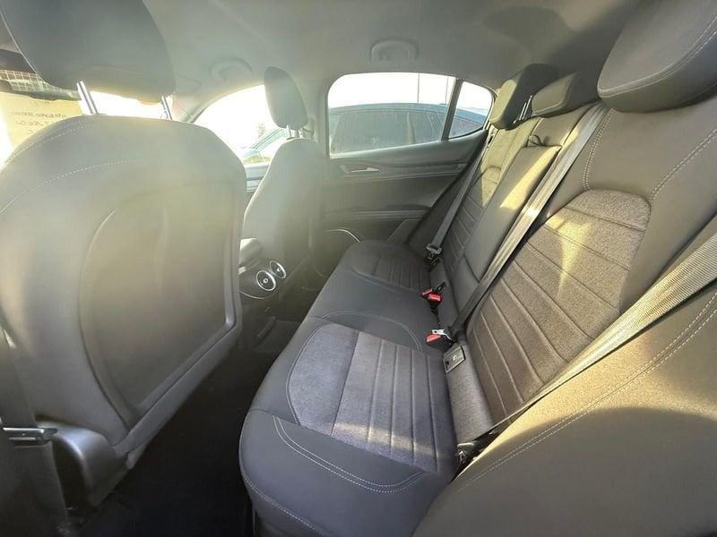 Alfa Romeo Stelvio 2.2 t Sport Tech rwd 160cv auto