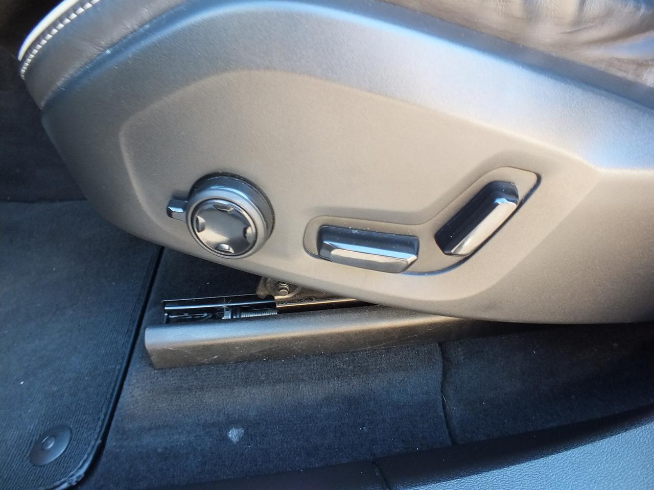 VOLVO XC60 B4 HYBRID DIESEL AWD AUT. AUTOCARRO N1 + IVA