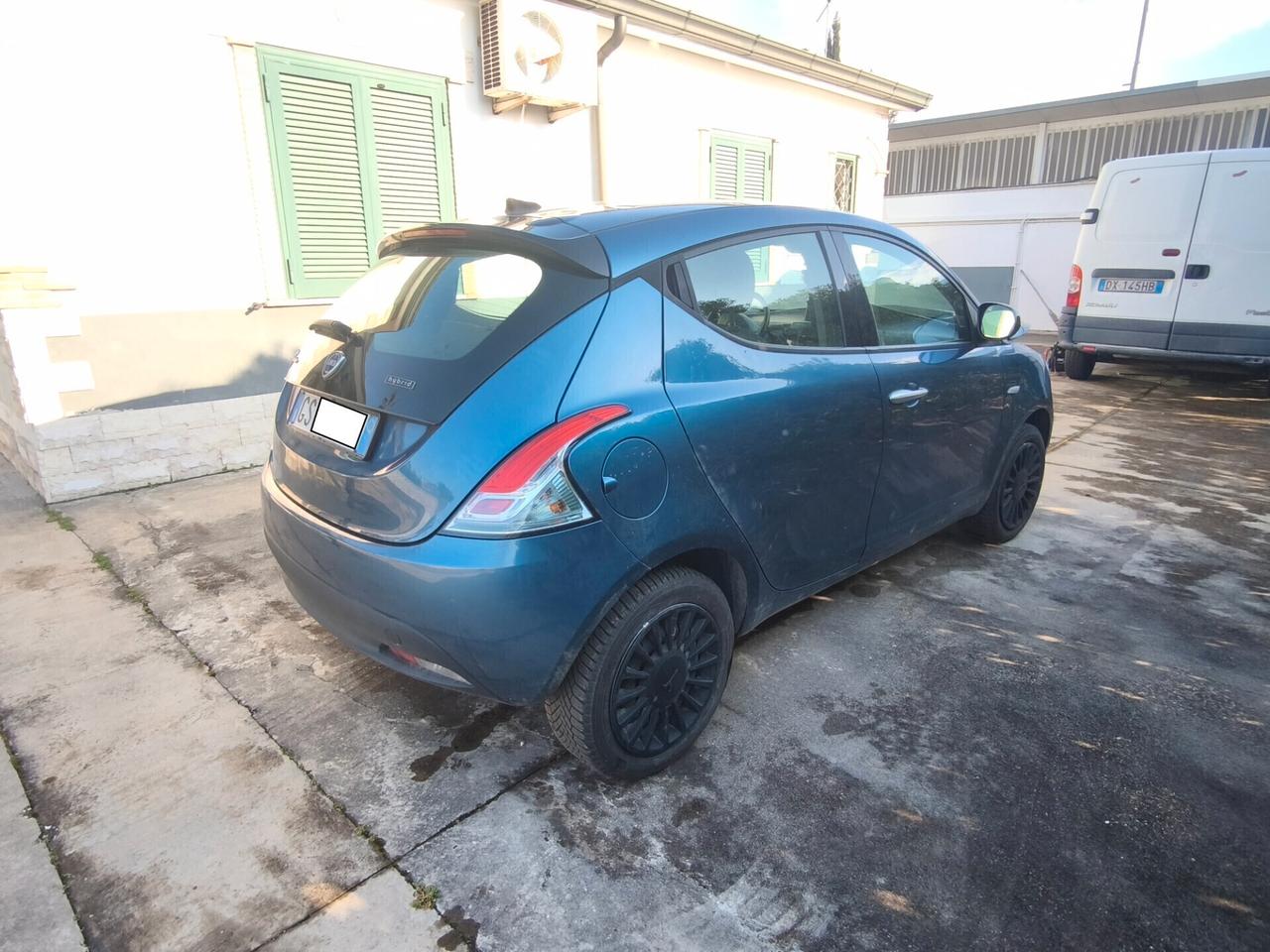 Lancia Ypsilon 1.0 Hybrid INCIDENTATA