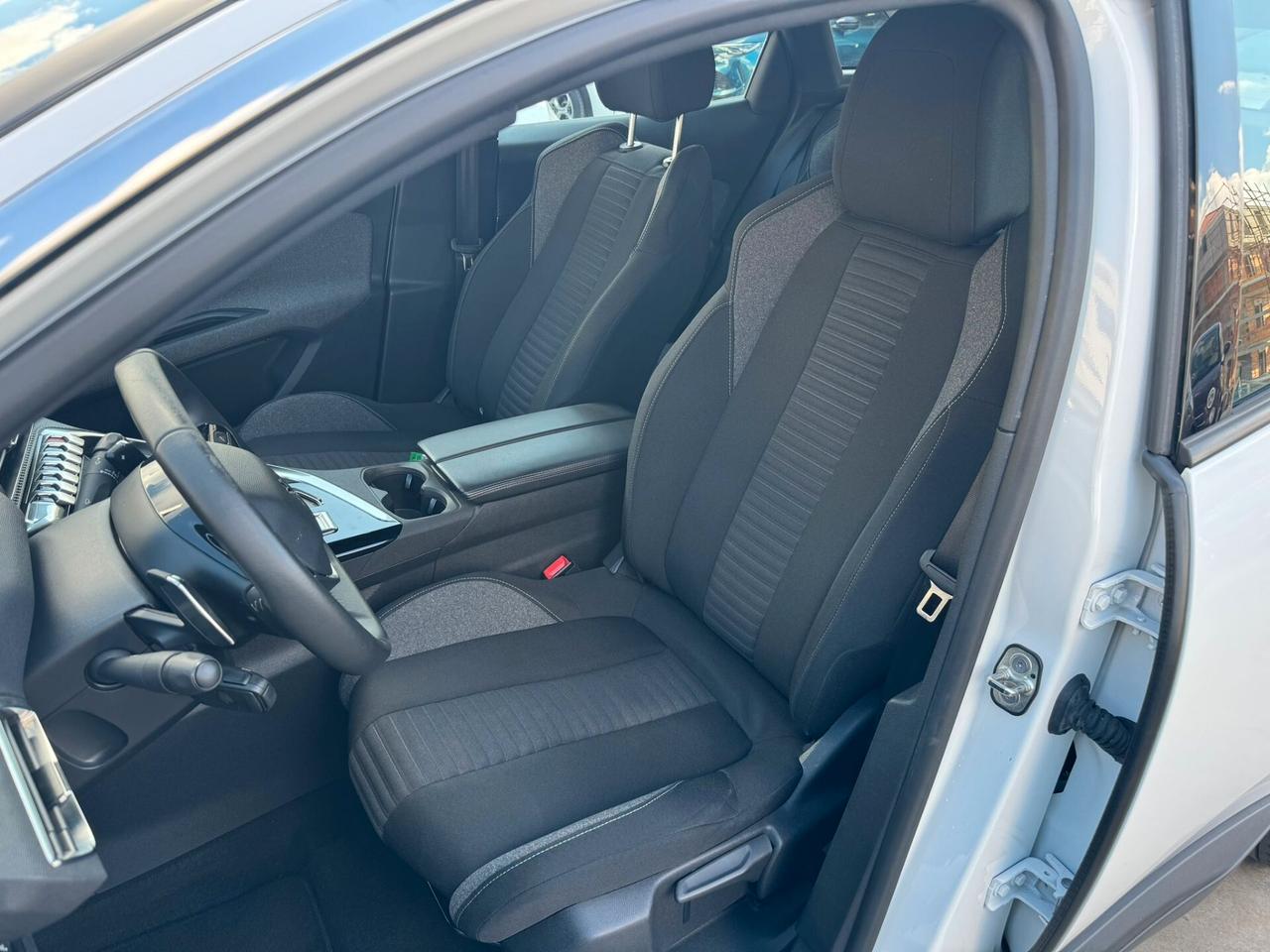 Peugeot 3008 BlueHDi 130 S&S EAT8 Allure Pack