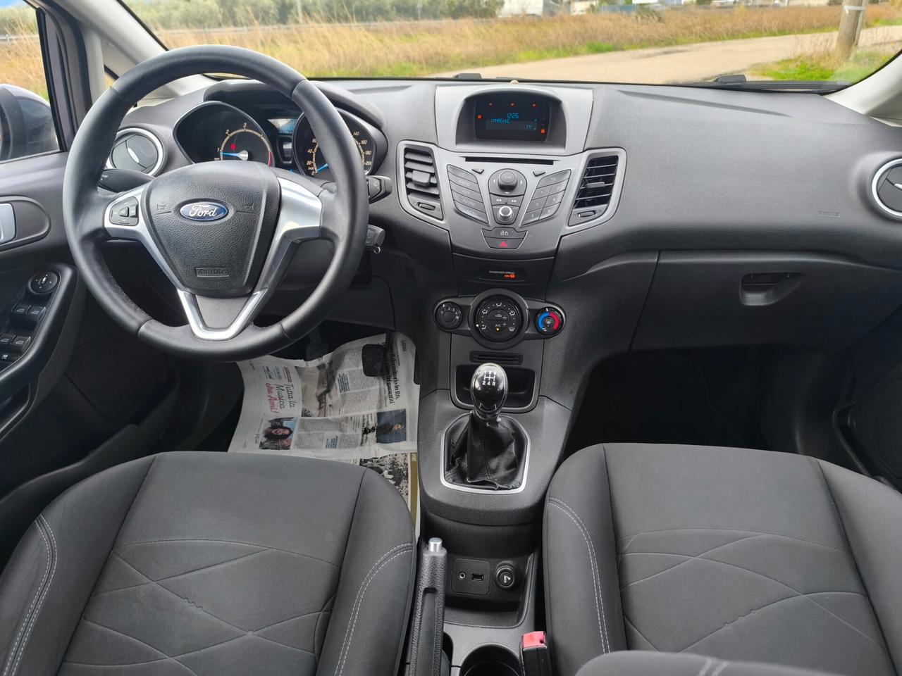 Ford Fiesta 1.5 TDCi 75CV 5 porte Titanium