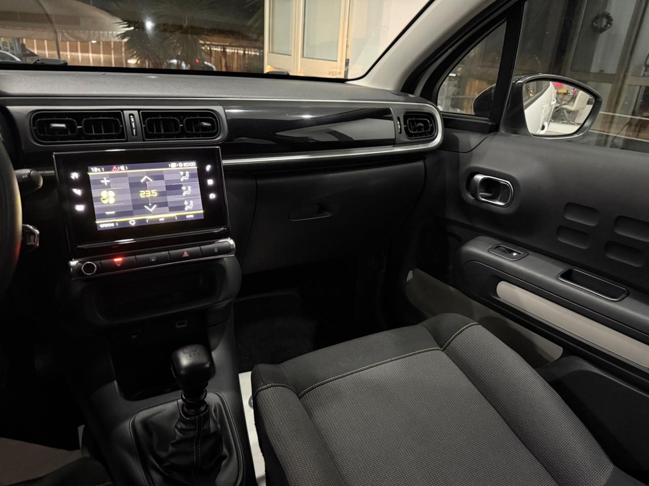 Citroen C3 BlueHDi100CV Shine AIRBUMP FULL LED2022