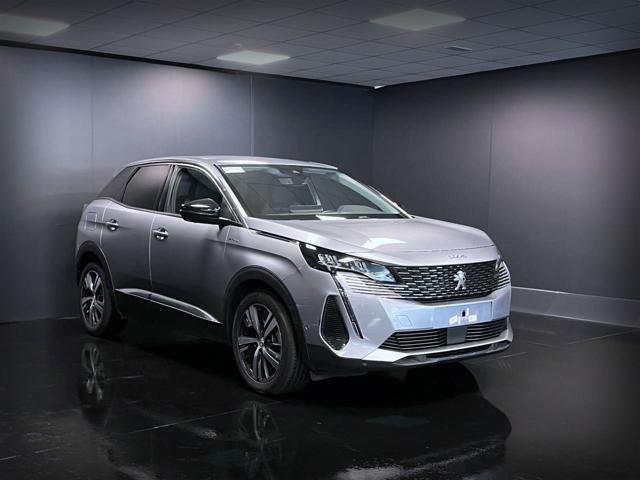 PEUGEOT 3008 Hybrid 225 e-EAT8 Allure