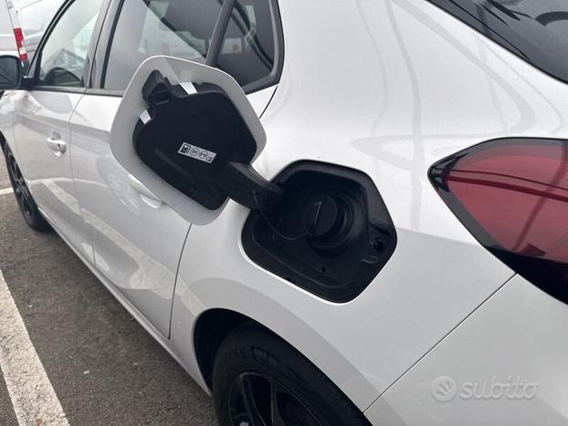 Opel Corsa 1.2 Design & Tech