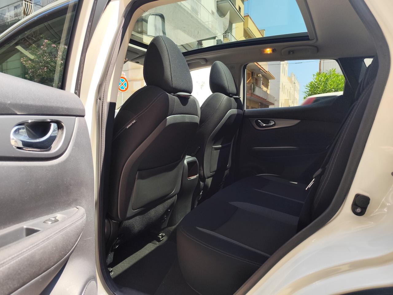 Nissan Qashqai 1.5 dCi 110CV N-Connecta TETTO