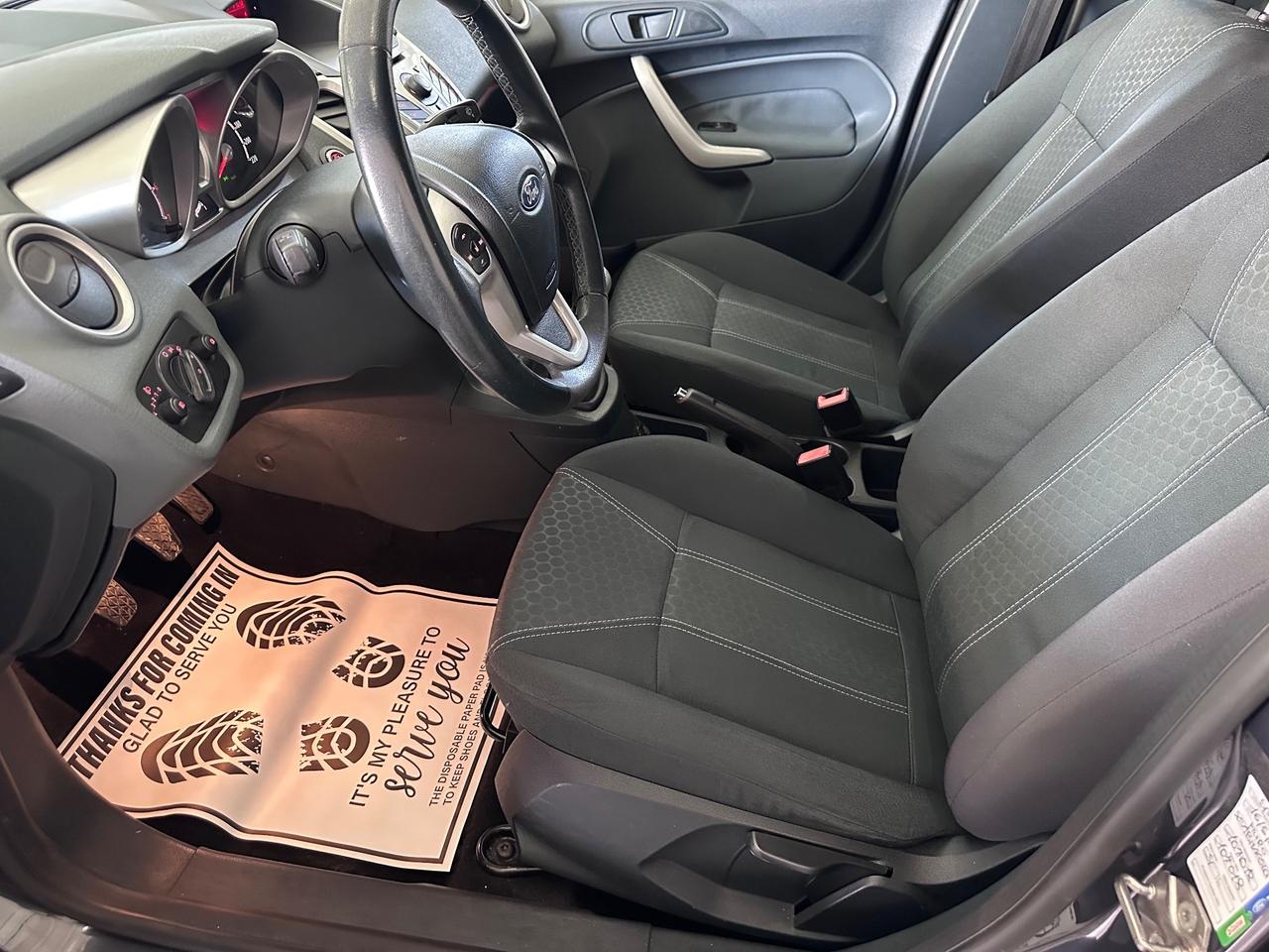 Ford Fiesta 1.2 Benzina 82 CV 5 porte Titanium Ok Neopatentati
