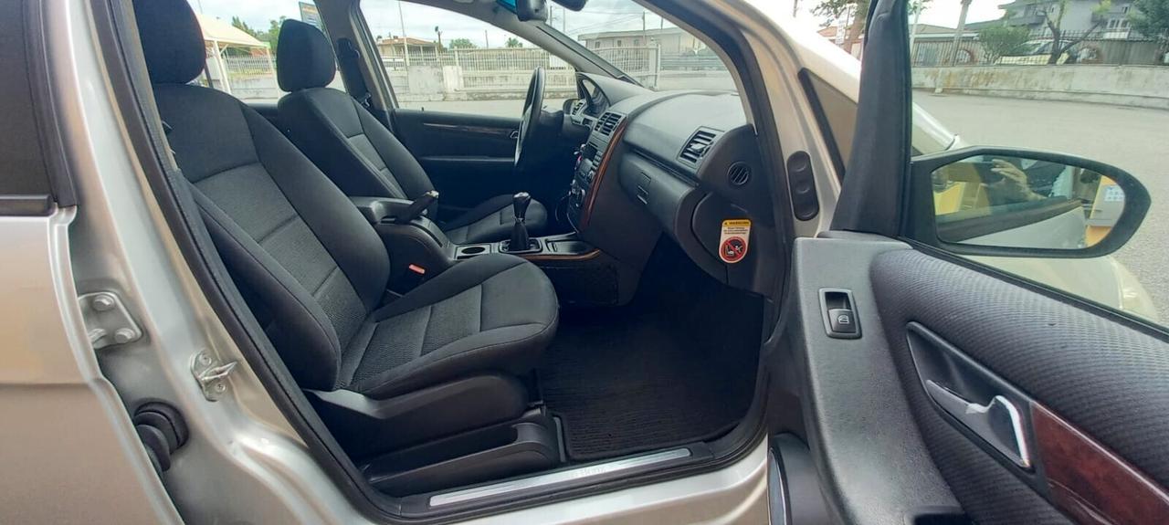 Mercedes-Benz Classe A 150 All. Elegance Benzina cc. 1.5 CV. 95 Cambio Manuale 5 Porte 5 Posti Utilizzabile anche per i Neopatentati.