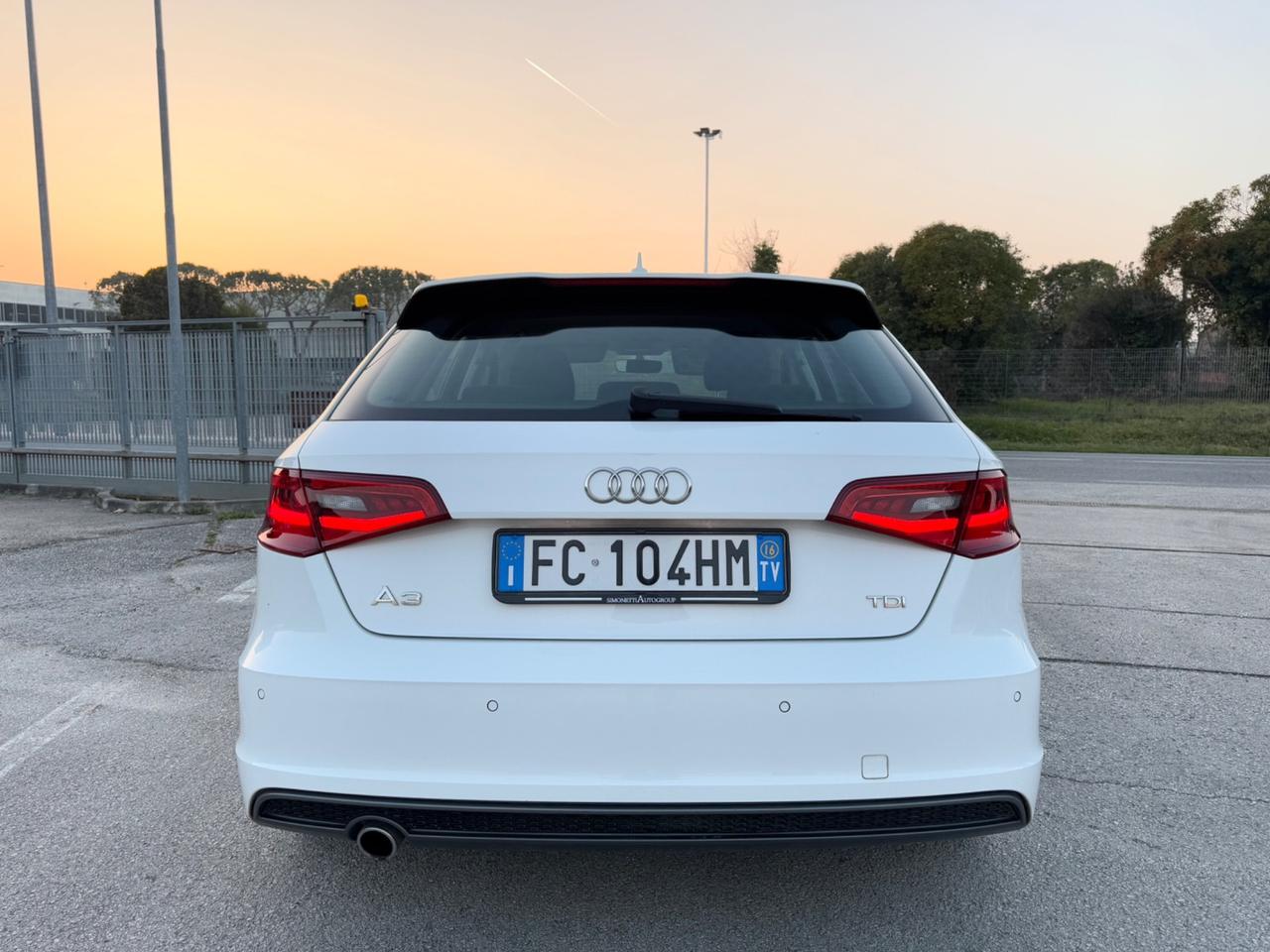 AUDI A3 Sportback 1.6 Tdi Admired S-LINE-Led Navi