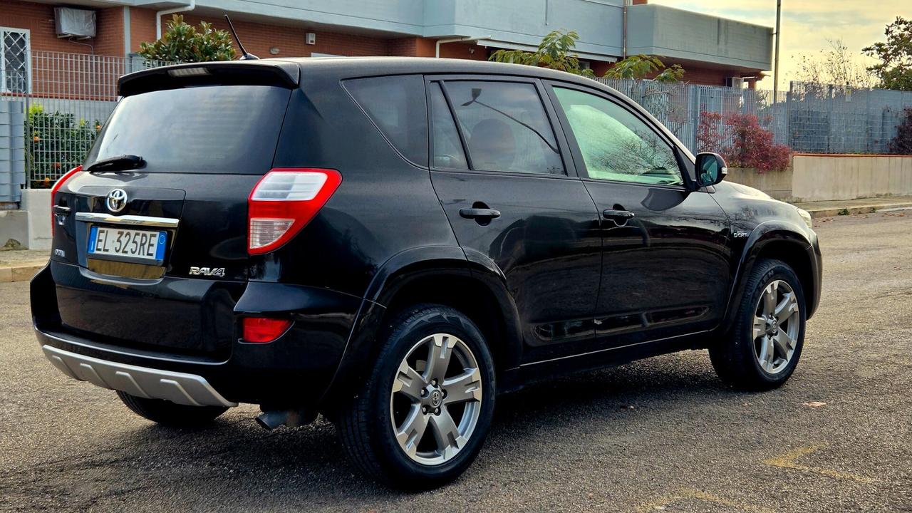 Toyota RAV 4 D-Cat 4x4 Automatico