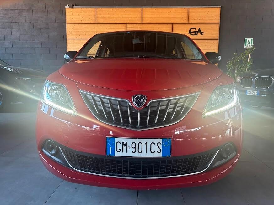 Lancia Ypsilon 1.0 5 porte Hybrid 50.000KM NEOPATENTATI