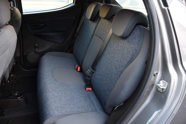 LANCIA Ypsilon 1.0 FireFly 5 p. S&S Hybrid ORO **5 POSTI**