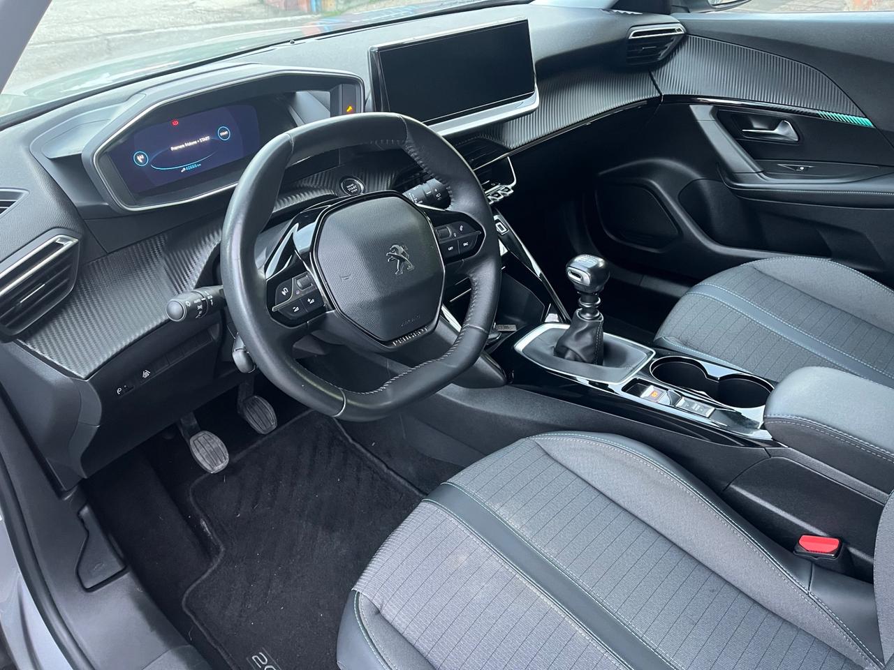 Peugeot 2008 BlueHDi 110 Allure -solo Km 40500-