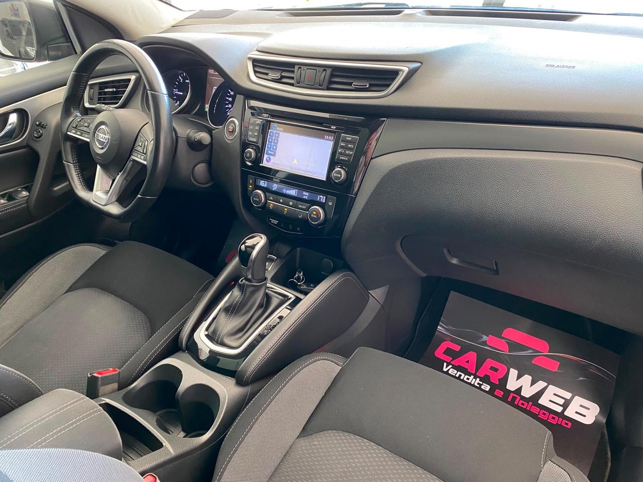 NISSAN Qashqai N-CONNECTA 360 1.6dCi TETTO 2018