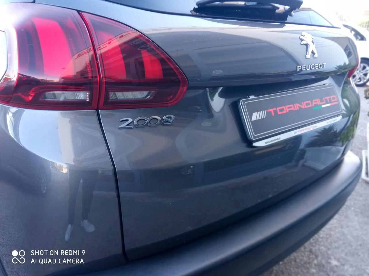 Peugeot 2008 BlueHDi 100 S&S Signature