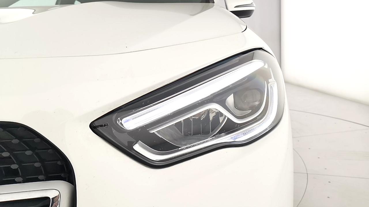 Mercedes-Benz GLA-H247 2020 - GLA 200 d Business auto