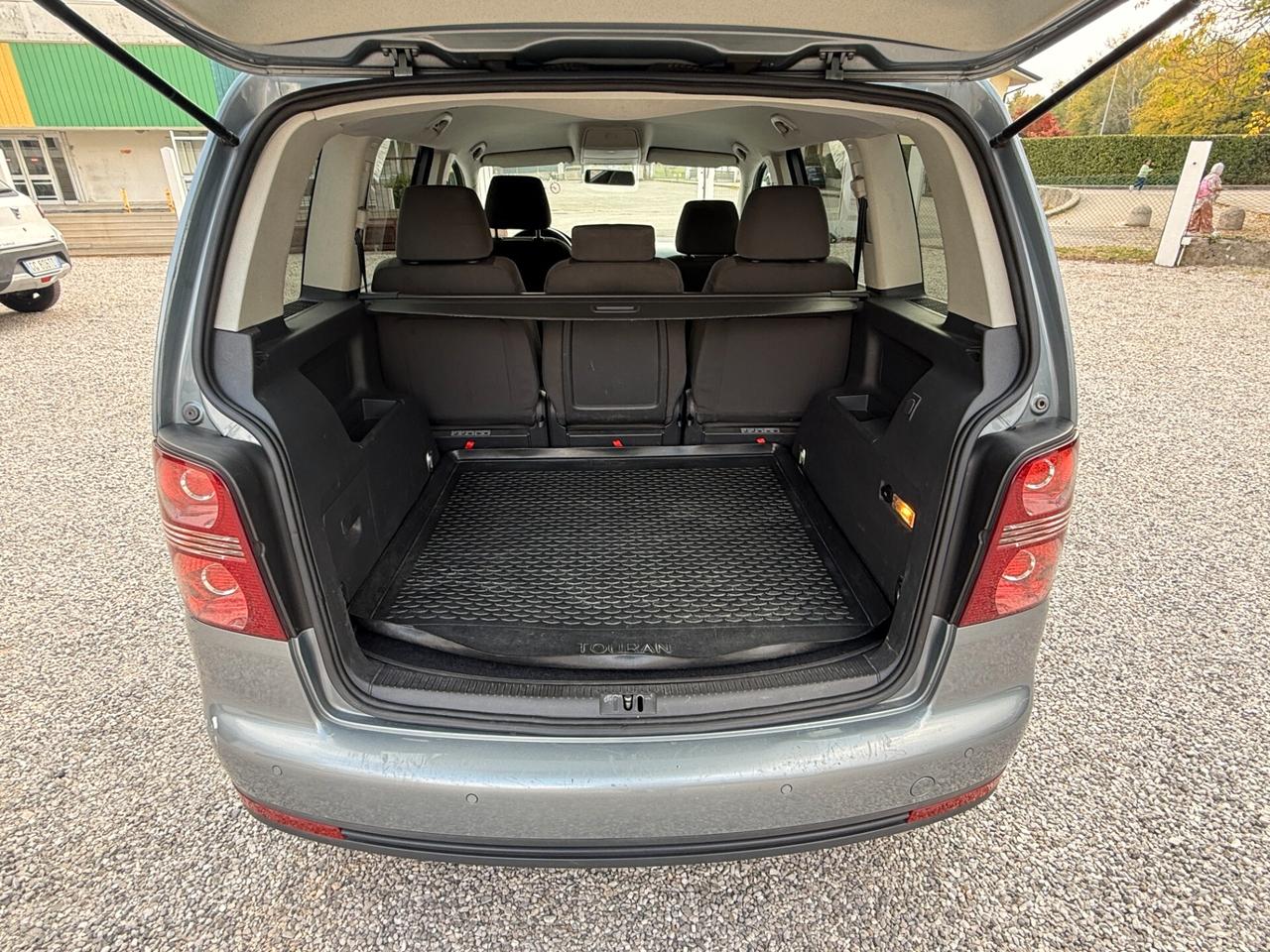 Volkswagen Touran 1.6 Trendline Bifuel G