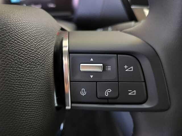 Citroen C4 motore elettrico 136 CV Shine