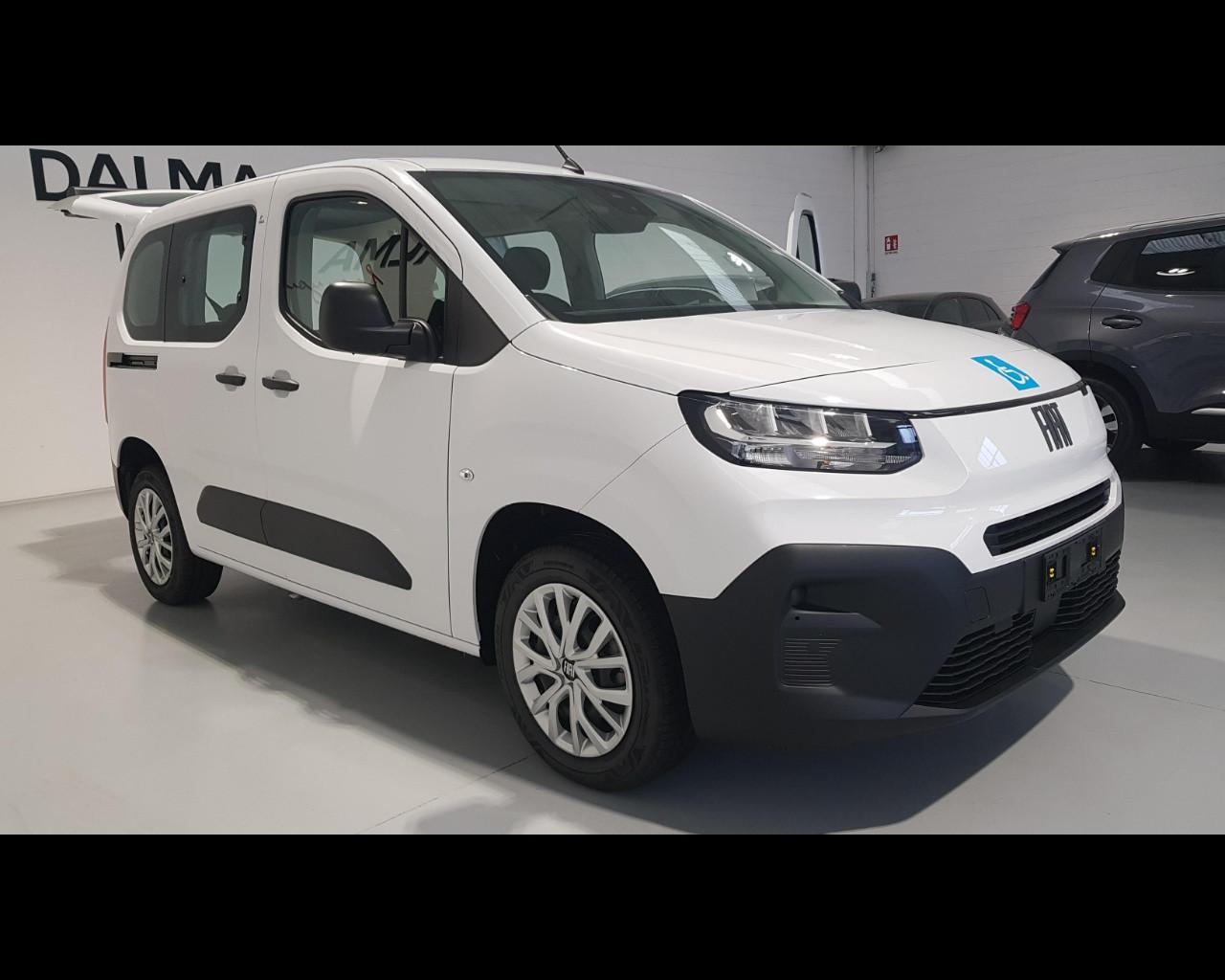 FIAT Doblo Trasporto Disabili con pedana 1.5 bluehdi 130 cv